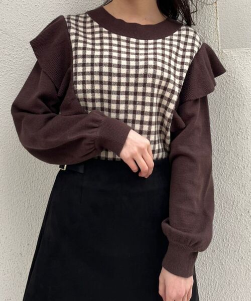 MAJESTIC LEGON(マジェスティックレゴン)の「クラシカルパターンフリルニット(ニット/セーター・レディース・ホワイト系その他2/ブラック系その他/グレー系その他/ブラック系その他2/ブラウン系その他2・MEDIUM)」の5枚目の写真