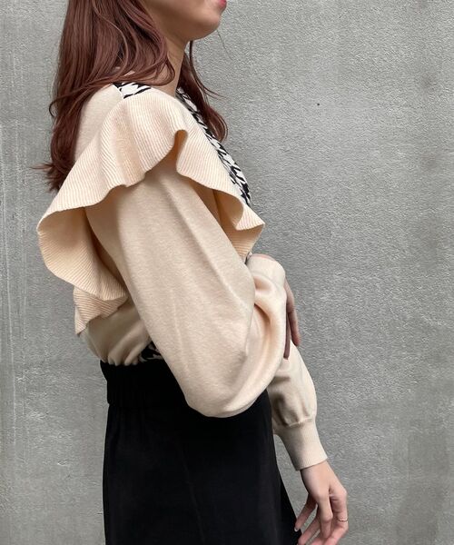 MAJESTIC LEGON(マジェスティックレゴン)の「クラシカルパターンフリルニット(ニット/セーター・レディース・ホワイト系その他2/ブラック系その他/グレー系その他/ブラック系その他2/ブラウン系その他2・MEDIUM)」の7枚目の写真