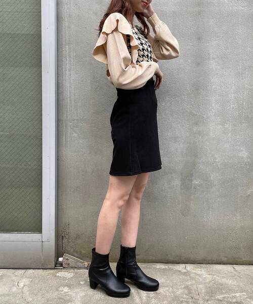 MAJESTIC LEGON(マジェスティックレゴン)の「クラシカルパターンフリルニット(ニット/セーター・レディース・ホワイト系その他2/ブラック系その他/グレー系その他/ブラック系その他2/ブラウン系その他2・MEDIUM)」の10枚目の写真