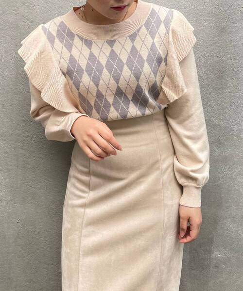 MAJESTIC LEGON(マジェスティックレゴン)の「クラシカルパターンフリルニット(ニット/セーター・レディース・ホワイト系その他2/ブラック系その他/グレー系その他/ブラック系その他2/ブラウン系その他2・MEDIUM)」の15枚目の写真