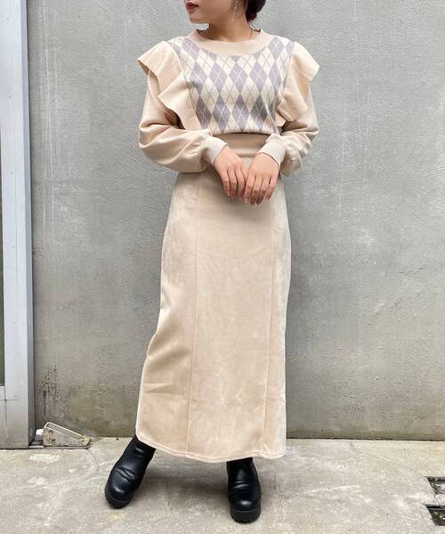 MAJESTIC LEGON(マジェスティックレゴン)の「クラシカルパターンフリルニット(ニット/セーター・レディース・ホワイト系その他2/ブラック系その他/グレー系その他/ブラック系その他2/ブラウン系その他2・MEDIUM)」の16枚目の写真