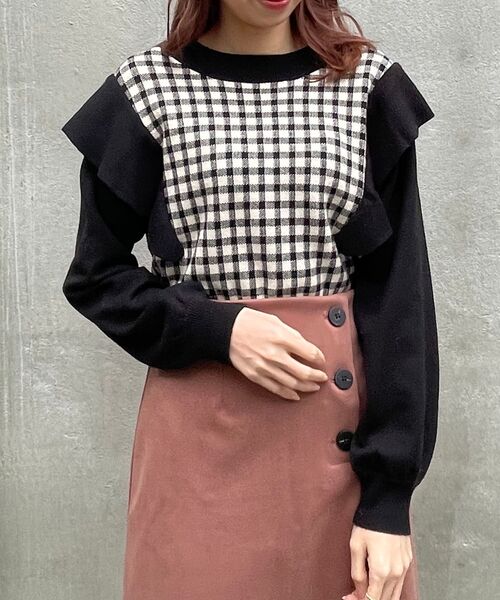 MAJESTIC LEGON(マジェスティックレゴン)の「クラシカルパターンフリルニット(ニット/セーター・レディース・ホワイト系その他2/ブラック系その他/グレー系その他/ブラック系その他2/ブラウン系その他2・MEDIUM)」の20枚目の写真