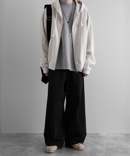 RUUBON（ルーボン）の「【RUUBON】rustic long sleeve Tee / ラスティック ロングスリーブTシャツ / ロンT（Tシャツ/カットソー・メンズ・チャコールグレー/オフホワイト/グレー系/グレー×ホワイト/ホワイト×ブラック/ブラック×ホワイト/ダークネイビー/グレイッシュベージュ/ブラック/ナチュラル/ブラウン/ブラウン系1/ダークグレー/ライトグレー/ブラック系1/ホワイト系1・S/M/L）」の19枚目の写真