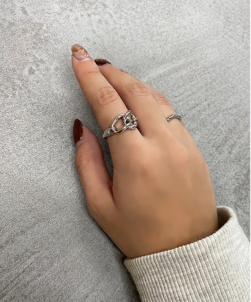 apres jour mignon(アプレジュールミニョン)の「【apresjour mignon×ARIAZ】セットリングB(リング・レディース・シルバー・ONESIZE)」の2枚目の写真