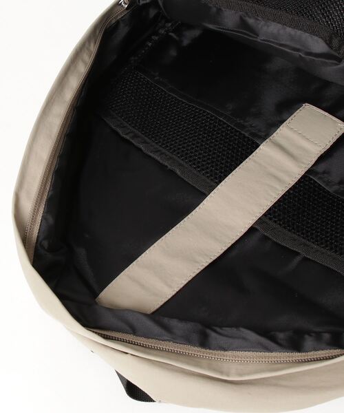 PR01.(ピーアールワン)の「「N/ordinary」DAY PACK(バックパック/リュック・メンズ・カーキ/ベージュ/ブラック・FREE)」の6枚目の写真