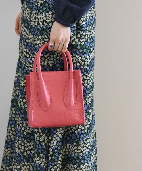 MARCO BIANCHINI(マルコビアンチーニ)の「MARCO BIANCHINI: 2WAY スクエア デザイン ショルダーバッグ◇(ショルダーバッグ・レディース・ホワイト/ベージュ/ピンク・ONE SIZE)」の3枚目の写真