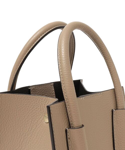 MARCO BIANCHINI(マルコビアンチーニ)の「MARCO BIANCHINI: 2WAY スクエア デザイン ショルダーバッグ◇(ショルダーバッグ・レディース・ホワイト/ベージュ/ピンク・ONE SIZE)」の11枚目の写真