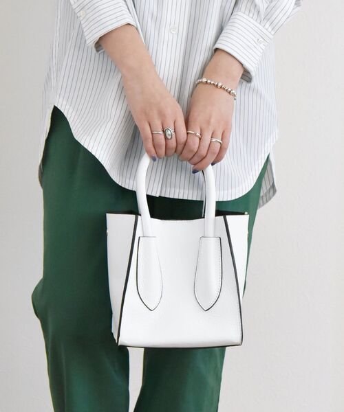 MARCO BIANCHINI(マルコビアンチーニ)の「MARCO BIANCHINI: 2WAY スクエア デザイン ショルダーバッグ◇(ショルダーバッグ・レディース・ホワイト/ベージュ/ピンク・ONE SIZE)」の17枚目の写真