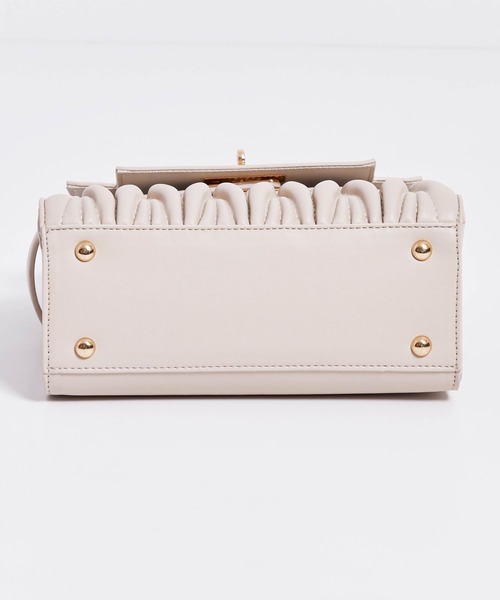 NOELA（ノエラ）の「キルティングフラップバッグ（ハンドバッグ・レディース・ブラウン/ベージュ/オフホワイト・フリー）」の9枚目の写真