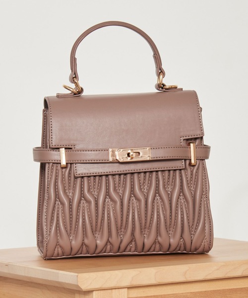 NOELA（ノエラ）の「キルティングフラップバッグ（ハンドバッグ・レディース・ブラウン/ベージュ/オフホワイト・フリー）」の14枚目の写真