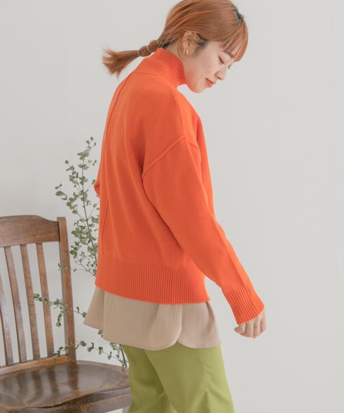 ITEMS URBANRESEARCH(アイテムズ アーバンリサーチ)の「ハイネックワイドニット2(ニット/セーター・レディース・ブラック/オフホワイト/オレンジ/グリーン・FREE)」の4枚目の写真