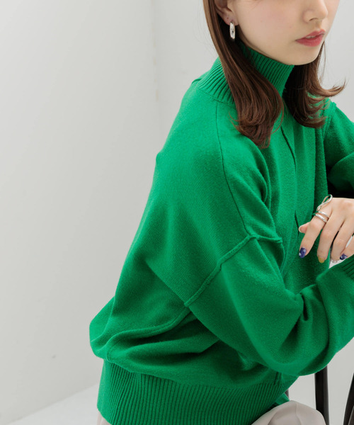 ITEMS URBANRESEARCH(アイテムズ アーバンリサーチ)の「ハイネックワイドニット2(ニット/セーター・レディース・ブラック/オフホワイト/オレンジ/グリーン・FREE)」の6枚目の写真