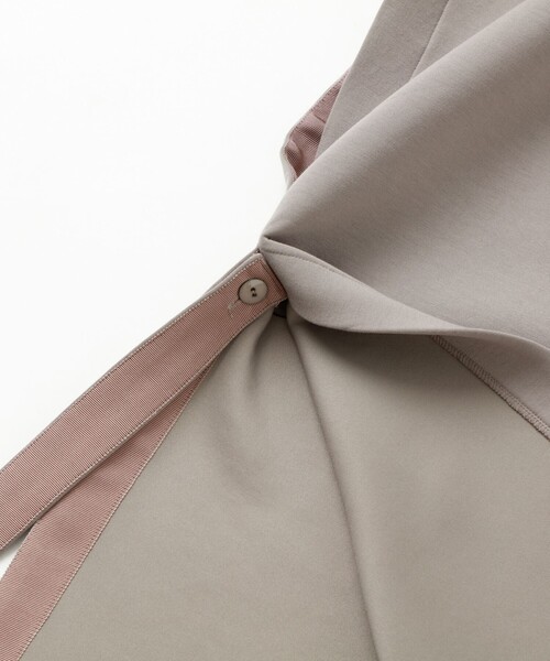 LOVELESS(ラブレス)の「ディープVネック オーバーサイズベスト(ベスト・レディース・ブラック/グレー系その他2/ベージュ系その他・36)」の13枚目の写真