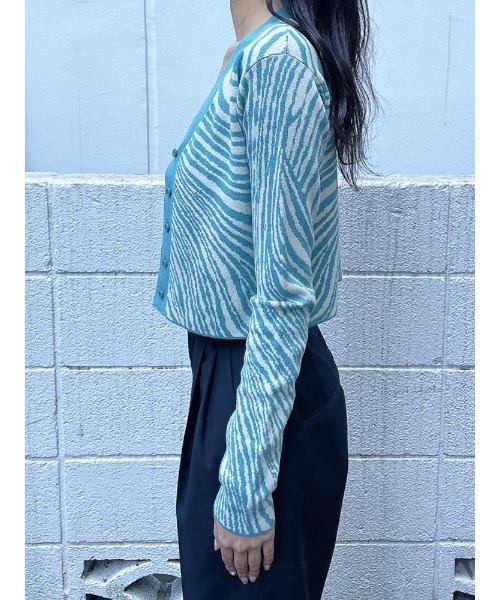 ENVYM（アンビー）の「ウェーブニットアンサンブル（ニット/セーター・レディース・グレー/ブルー/ブラック・FREE）」の16枚目の写真