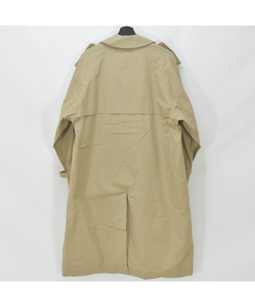 Aquascutum(アクアスキュータム)の「【ヴィンテージ古着】Aquascutum/アクアスキュータム 裏地クラブチェック トレンチコート(トレンチコート・メンズ・ベージュ・X-LARGE)」の2枚目の写真