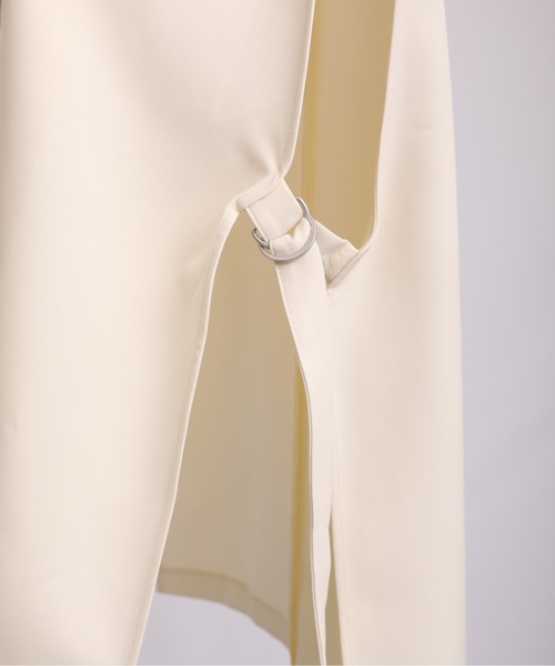 ap retro(アプレトロ)の「オープンサイドベルトベスト / テーラードベスト / ジレ(ベスト・レディース・オフホワイト/ブラック/テラコッタ/グレイッシュベージュ/ブラウン・FREE)」の10枚目の写真