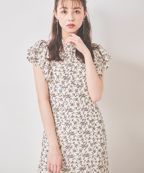31 Sons de mode(トランテアン ソン ドゥ モード)の「花柄プリントラッフルワンピース(ワンピース・レディース・ブラック/オフホワイト/ピンク・36/38)」の8枚目の写真