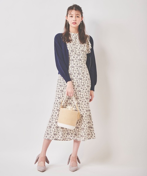 31 Sons de mode(トランテアン ソン ドゥ モード)の「花柄プリントラッフルワンピース(ワンピース・レディース・ブラック/オフホワイト/ピンク・36/38)」の10枚目の写真