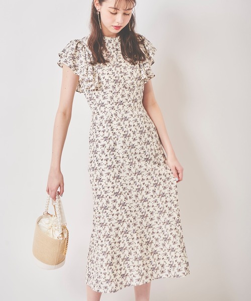 31 Sons de mode(トランテアン ソン ドゥ モード)の「花柄プリントラッフルワンピース(ワンピース・レディース・ブラック/オフホワイト/ピンク・36/38)」の7枚目の写真