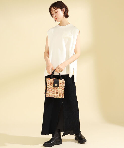 Ray BEAMS(レイビームス)の「Ray BEAMS / シャーリング スリット スカート(スカート・レディース・ブルー/ブラック・1/0)」の13枚目の写真