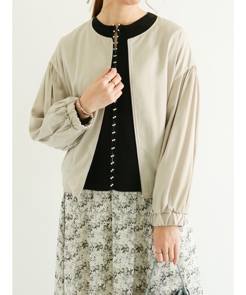 Te chichi(テチチ)の「ボリュームスリーブブルゾン(ブルゾン・レディース・ベージュ/オフホワイト/チャコール・フリ-)」の3枚目の写真