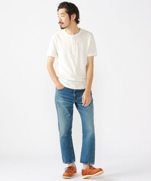 BEAMS PLUS（ビームスプラス）の「BEAMS PLUS / リネン コットン ヘンリーネック Tシャツ（Tシャツ/カットソー・メンズ・チャコールグレー/オフホワイト/ネイビー/サックスブルー・X-LARGE/SMALL/LARGE/MEDIUM）」の5枚目の写真