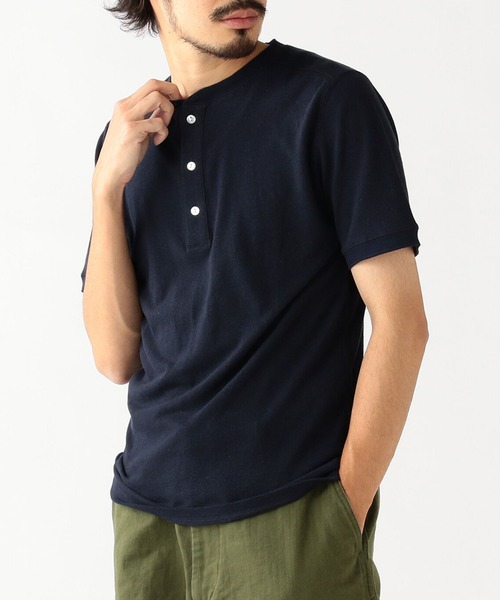 BEAMS PLUS（ビームスプラス）の「BEAMS PLUS / リネン コットン ヘンリーネック Tシャツ（Tシャツ/カットソー・メンズ・チャコールグレー/オフホワイト/ネイビー/サックスブルー・X-LARGE/SMALL/LARGE/MEDIUM）」の3枚目の写真