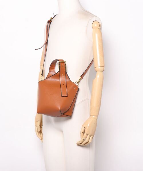ammy.（エイミードット）の「【 ammy. / エイミードット 】 2way ワンベルト バケツ型 ショルダーバッグ / ハンドバッグ（ハンドバッグ・レディース・ホワイト/ブラック/ブラウン/モカ/キャメル/ベージュ/アイボリー・FREE）」の19枚目の写真
