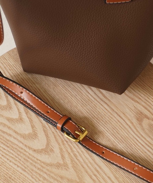 ammy.（エイミードット）の「【 ammy. / エイミードット 】 2way ワンベルト バケツ型 ショルダーバッグ / ハンドバッグ（ハンドバッグ・レディース・ホワイト/ブラック/ブラウン/モカ/キャメル/ベージュ/アイボリー・FREE）」の9枚目の写真