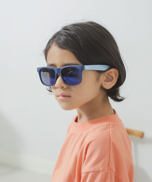 B:MING by BEAMS(ビーミングバイビームス)の「delieb / ULURU サングラス(サングラス・キッズ・ネイビー・ONE SIZE)」の1枚目の写真