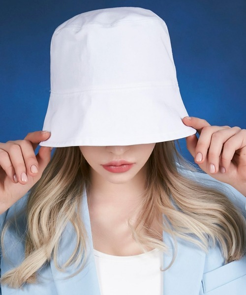 VARZAR（バザール）の「VARZAR(バザール)/Label drop over fit bucket hat/ラベル ドロップ オーバーフィット バケットハット（ハット・レディース・ホワイト/ブラック・FREE）」の3枚目の写真