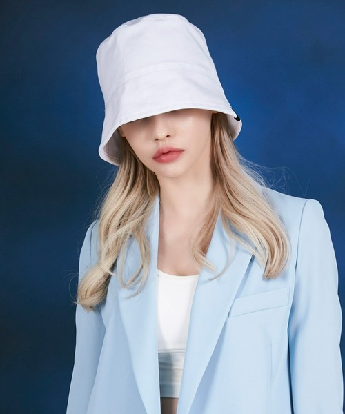 VARZAR（バザール）の「VARZAR(バザール)/Label drop over fit bucket hat/ラベル ドロップ オーバーフィット バケットハット（ハット・レディース・ホワイト/ブラック・FREE）」の5枚目の写真