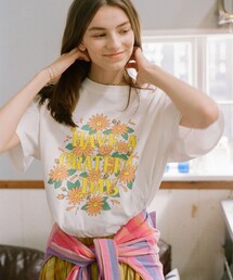FREAK'S STORE（フリークスストア）の「HAVE A GRATEFUL DAY × FREAK'S STORE/ハブアグレイトフルデイ Flower logo TEE/フラワーロゴTシャツ（Tシャツ/カットソー・レディース）」