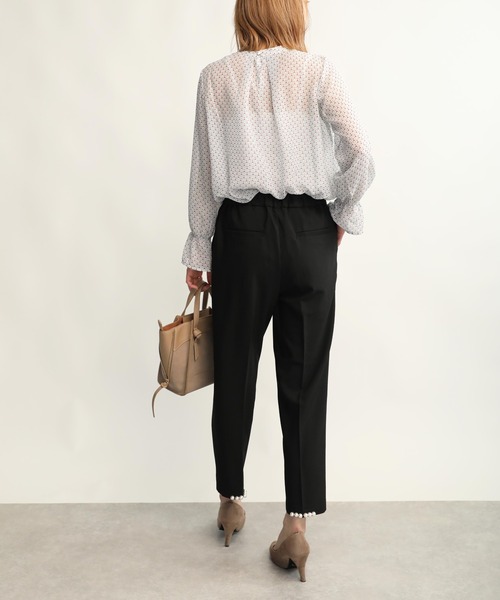 【美品】TO BE CHIC　ネイビー 裾パールリボン パンツ　大きいサイズ 美品】TO BE CHIC ネイビー 裾パールリボン パンツ 大きいサイズ