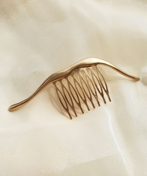 GOLDY（ゴールディ）の「ニュアンス ロング ライン メタル コーム（その他ヘアアクセサリー・レディース・シルバー/ゴールド/シルバー系その他/ゴールド系その他・FREE）」の6枚目の写真