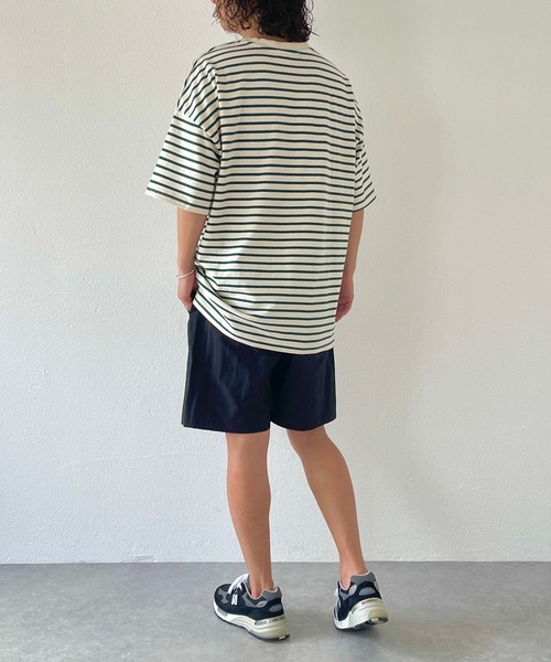 natto(ナット)の「【ユニセックスアイテム】loose silhouette border tee / ルーズシルエットボーダーティー(Tシャツ/カットソー・メンズ・ブラック/アイボリー/ブルー/グリーン・FREE)」の10枚目の写真