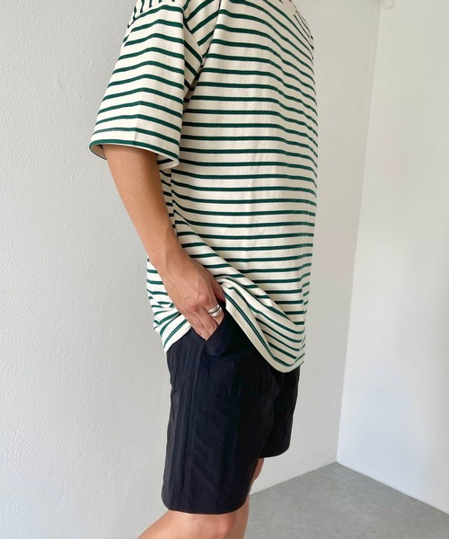 natto(ナット)の「【ユニセックスアイテム】loose silhouette border tee / ルーズシルエットボーダーティー(Tシャツ/カットソー・メンズ・ブラック/アイボリー/ブルー/グリーン・FREE)」の17枚目の写真