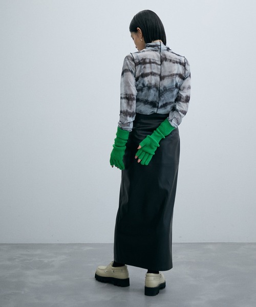 ADAM ET ROPE'（アダムエロペ）の「シアープリントインナープルオーバー（Tシャツ/カットソー・レディース・ブラック/ホワイト/イエロー系その他6/グレー系その他・FREE）」の7枚目の写真