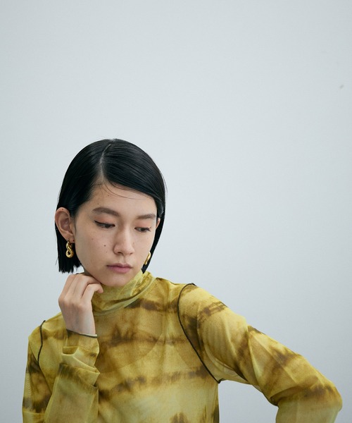 ADAM ET ROPE'（アダムエロペ）の「シアープリントインナープルオーバー（Tシャツ/カットソー・レディース・ブラック/ホワイト/イエロー系その他6/グレー系その他・FREE）」の15枚目の写真