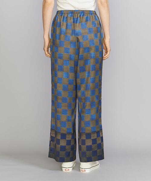 BEAUTY&YOUTH UNITED ARROWS（ビューティーアンドユースユナイテッドアローズ）の「ポリエステルサテン チェックパネル パンツ -ウォッシャブル-（その他パンツ・レディース・ロイヤルブルー/ライム・S/M）」の19枚目の写真