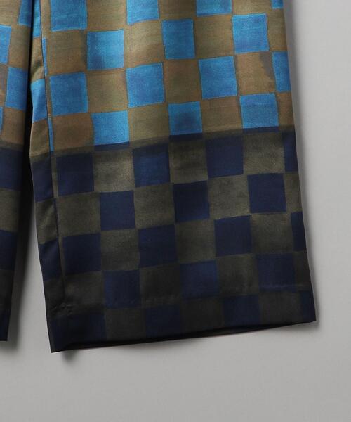 BEAUTY&YOUTH UNITED ARROWS（ビューティーアンドユースユナイテッドアローズ）の「ポリエステルサテン チェックパネル パンツ -ウォッシャブル-（その他パンツ・レディース・ロイヤルブルー/ライム・S/M）」の10枚目の写真