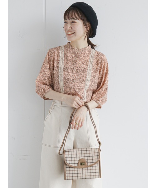 ehka sopo(エヘカソポ)の「小花柄レースブラウス(シャツ/ブラウス・レディース・キナリ/グリーン/ブラック・フリ-)」の2枚目の写真