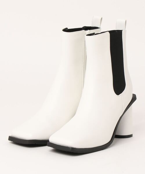 Mafmof（マフモフ）の「Mafmof(マフモフ)変形ヒールサイドゴアショートブーツ（ブーツ・レディース・ブラック/ブラック系その他/ホワイト・M/L/LL/S）」の2枚目の写真