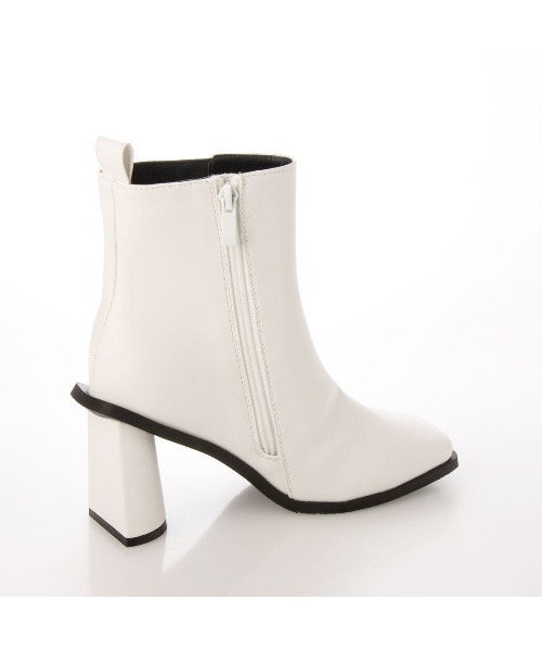 Mafmof（マフモフ）の「Mafmof(マフモフ)変形ヒールサイドゴアショートブーツ（ブーツ・レディース・ブラック/ブラック系その他/ホワイト・M/L/LL/S）」の16枚目の写真