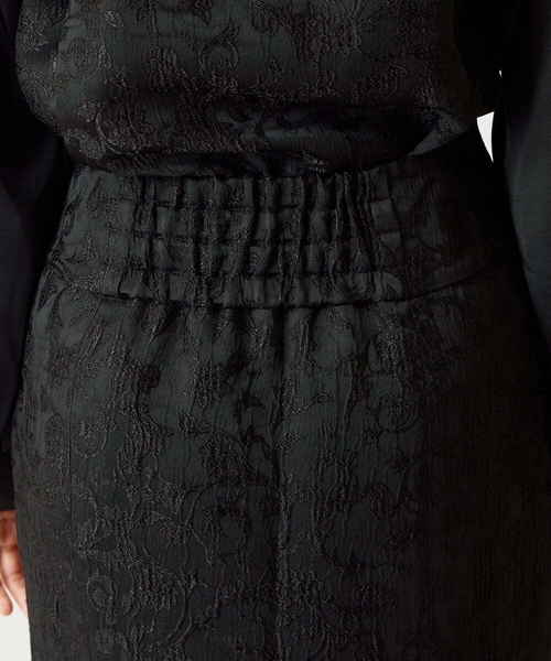 A de a.v.v（アードアー・ヴェ・ヴェ）の「［SET UP対応］ジャガード柄マーメイドサテンスカート（スカート・レディース・ブラック/アイボリー・MEDIUM/LARGE/SMALL/36/38/40）」の3枚目の写真