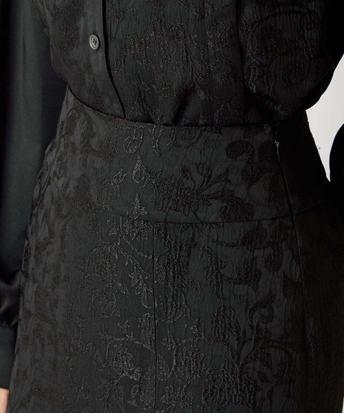 A de a.v.v（アードアー・ヴェ・ヴェ）の「［SET UP対応］ジャガード柄マーメイドサテンスカート（スカート・レディース・ブラック/アイボリー・MEDIUM/LARGE/SMALL/36/38/40）」の4枚目の写真