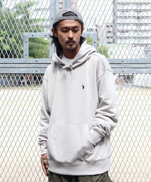 U.S. POLO ASSN.(ユーエスポロアッスン)の「U.S. POLO ASSN. / ユーエスポロアッスン 別注 コラボ ビッグシルエット 裏毛 プルオーバー パーカー(パーカー・メンズ・ホワイト系その他/ブラック系その他/グレー系その他/グリーン系その他/ブルー系その他/ホワイト系その他2/ブラック系その他2/グレー系その他2/グレー系その他3/グレー系その他4/グリーン系その他2/ブルー系その他2/ブルー系その他3・MEDIUM/LARGE)」の20枚目の写真
