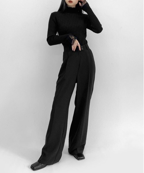 LVEU.（ラブユ.）の「【LVEU.】レースレイヤードハイネックリブトップス / トップス ニット リブ カットソー ハイネックニット レース レイヤード タートル 長袖 ブラック ブルー ZOZOTOWN限定（ニット/セーター・レディース・ホワイト/ブラック/ブルー・FREE）」の7枚目の写真