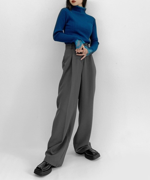 LVEU.（ラブユ.）の「【LVEU.】レースレイヤードハイネックリブトップス / トップス ニット リブ カットソー ハイネックニット レース レイヤード タートル 長袖 ブラック ブルー ZOZOTOWN限定（ニット/セーター・レディース・ホワイト/ブラック/ブルー・FREE）」の9枚目の写真