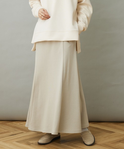 CRAFT STANDARD BOUTIQUE(クラフトスタンダードブティック)の「裏毛フレアスカート(スカート・レディース・グレイッシュベージュ/カーキ/サックスブルー・M/L)」の2枚目の写真